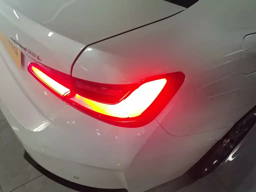 BMW i3 — миниатюра 8