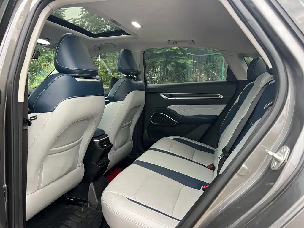Geely Emgrand — миниатюра 6
