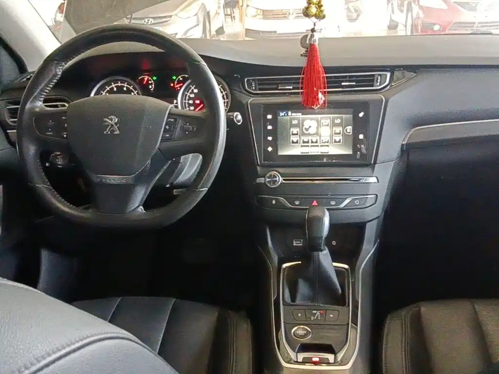 Peugeot 408 — миниатюра 9
