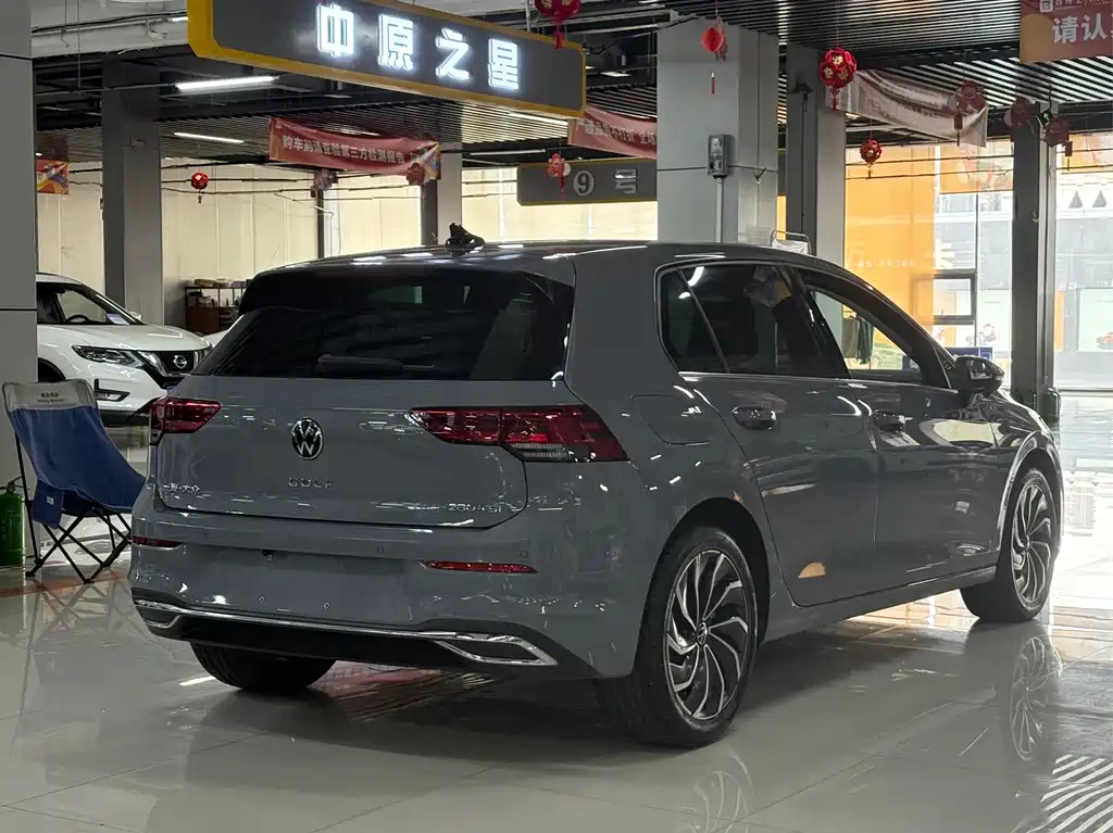 Volkswagen Golf — миниатюра 9