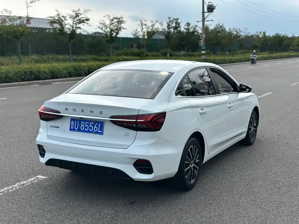 Roewe i5 — миниатюра 7