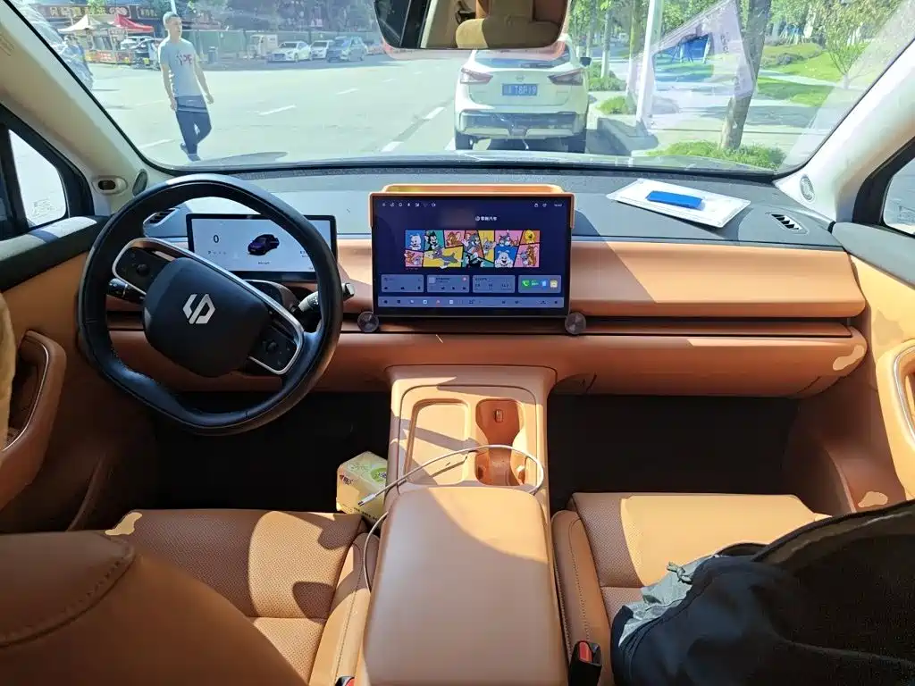Leapmotor Leapmotor C16 — миниатюра 10