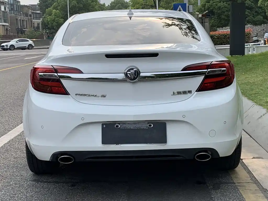 Buick Regal — миниатюра 6