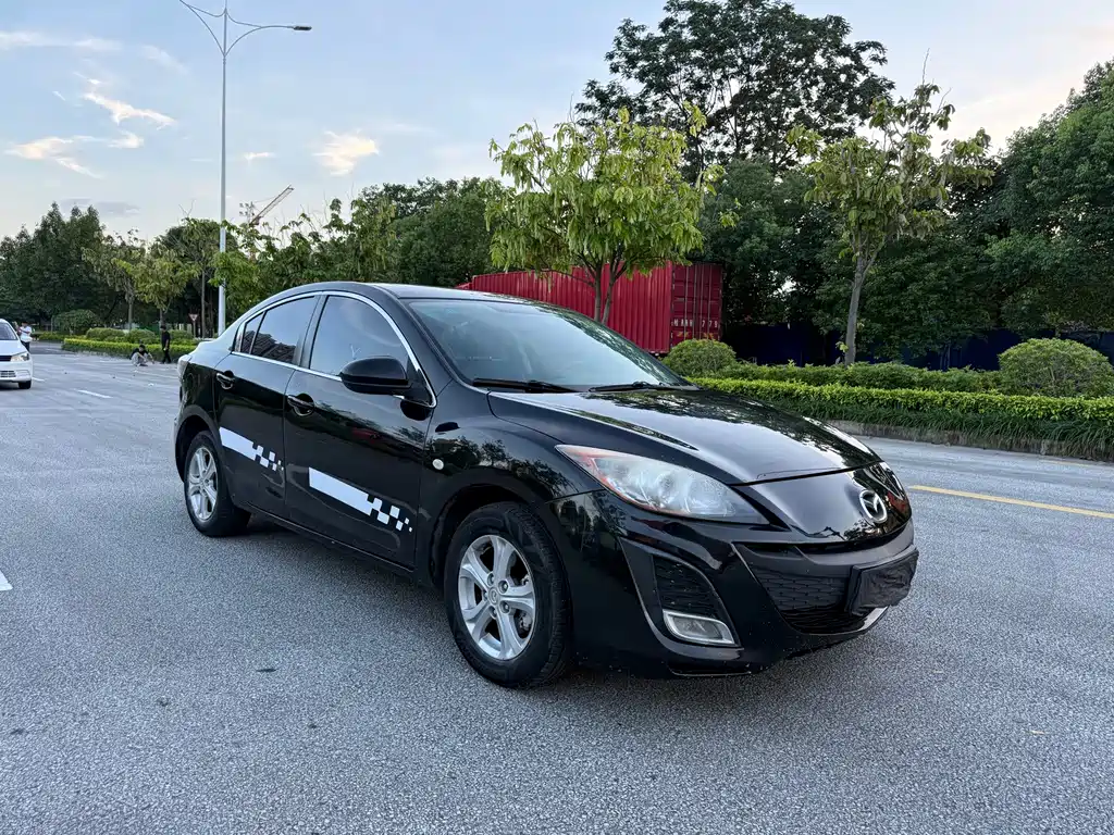 Mazda 3 Xingcheng — миниатюра 3