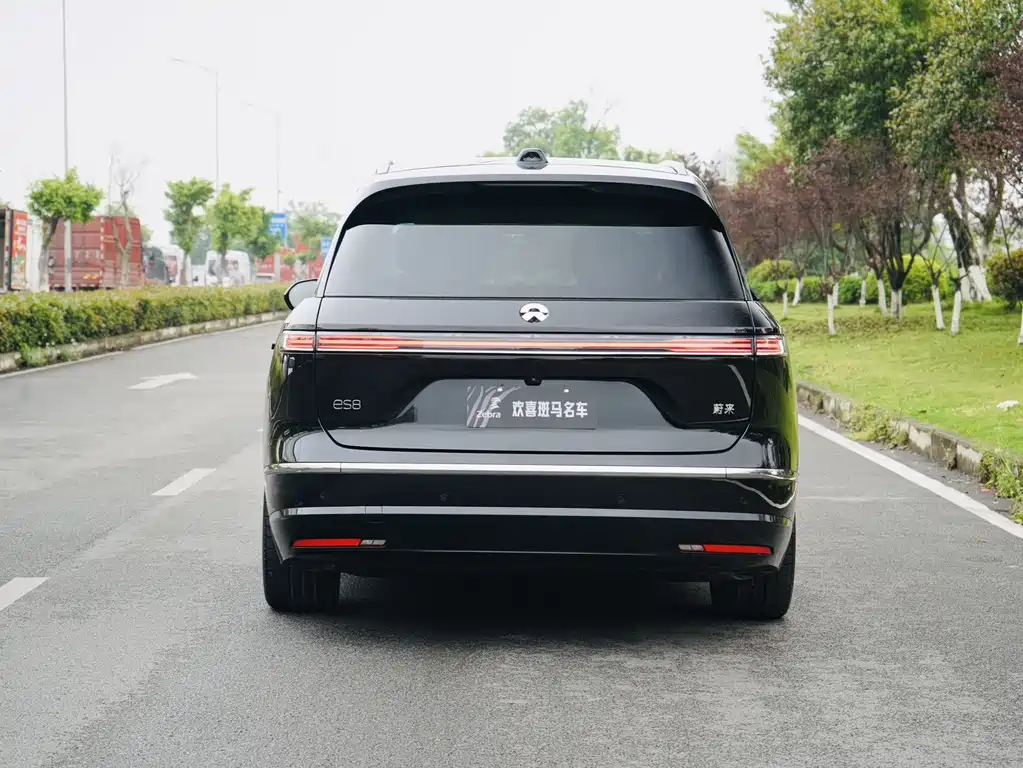 NIO ES8 2026 мест Executive
