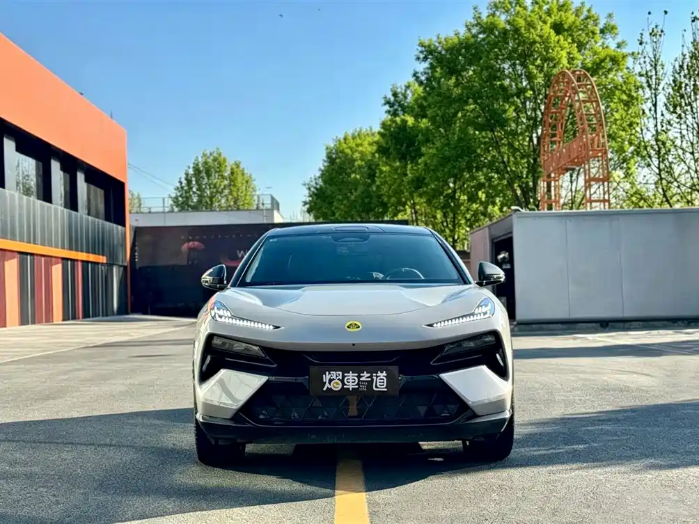 Lotus Eletre 2023 ELETRE R+