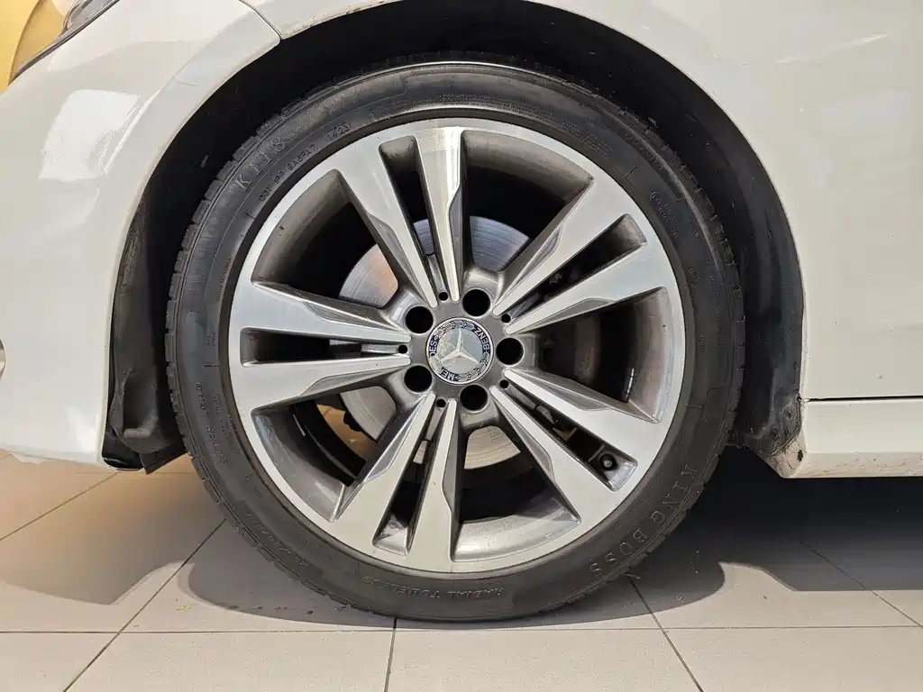 Mercedes-Benz E-Class E 2015 E 200 L Sport