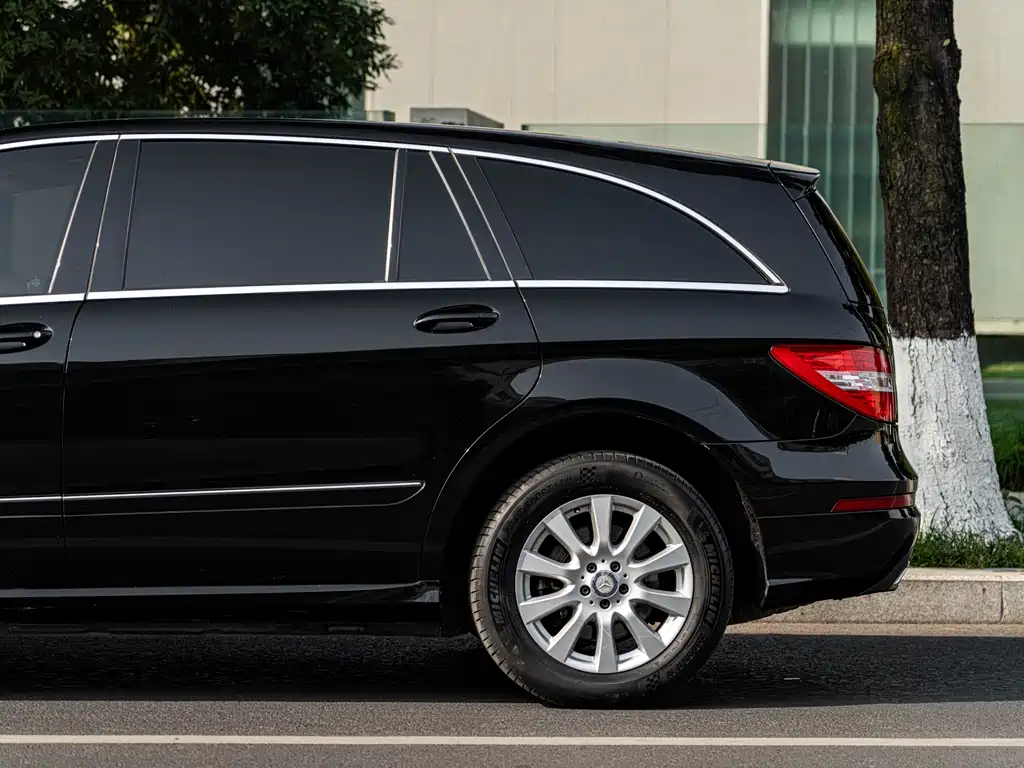 MERCEDES-BENZ R CLASS