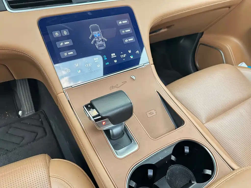 Li Auto Li ONE — миниатюра 11