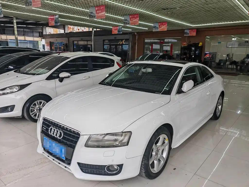 Audi A5 (Import) 2011