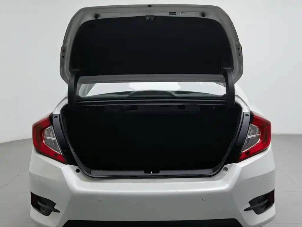 Honda Civic — миниатюра 16