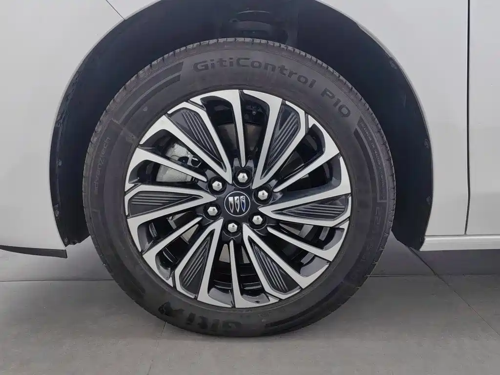 Buick GL8 Hybrid — миниатюра 17