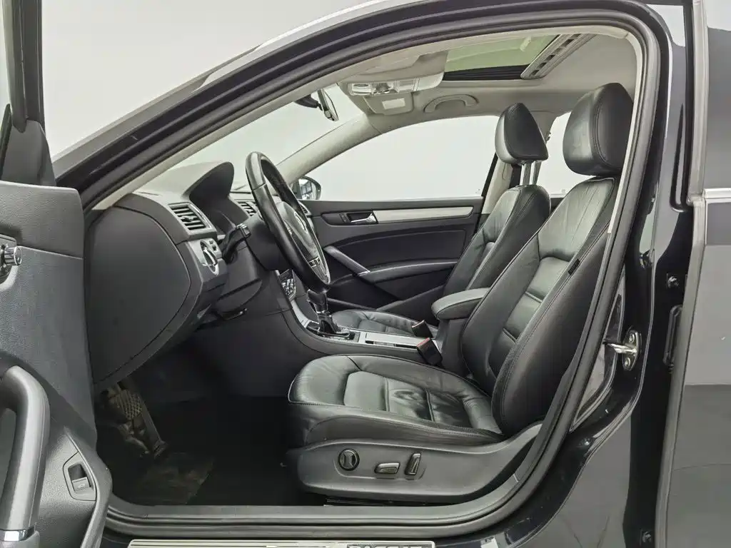Volkswagen Passat — миниатюра 10