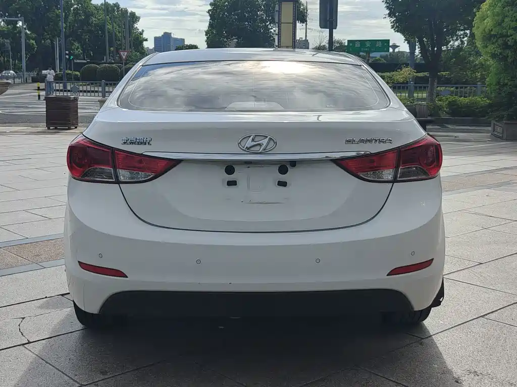 Hyundai Elantra Langdong — миниатюра 6