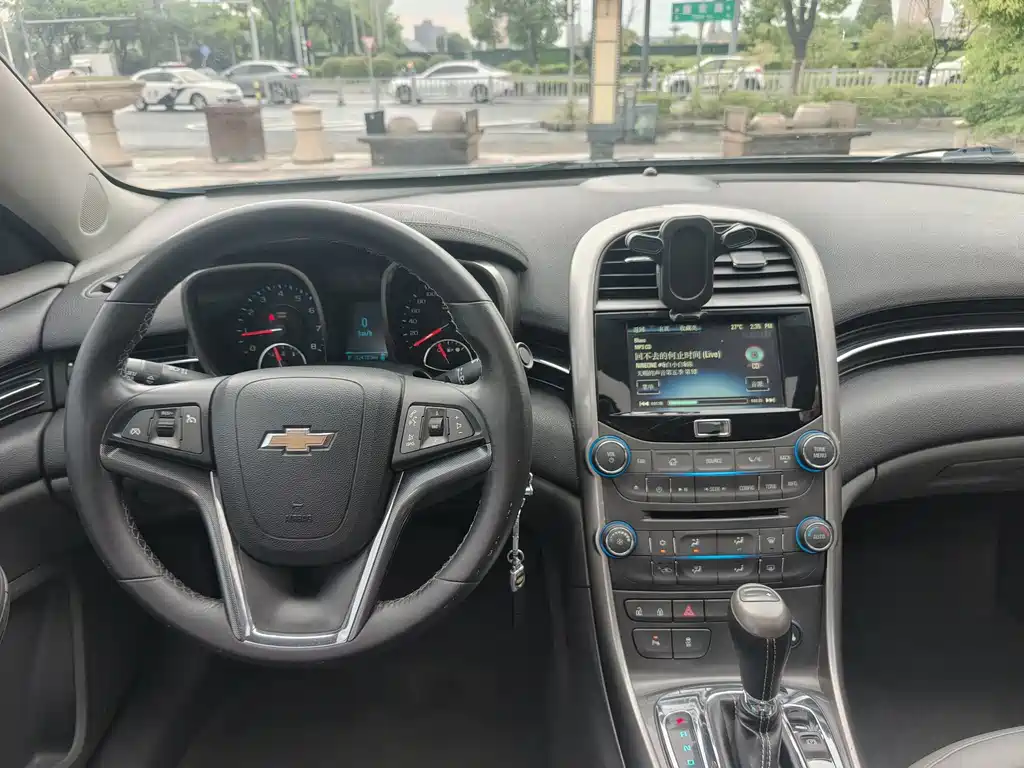 Chevrolet Malibu — миниатюра 13