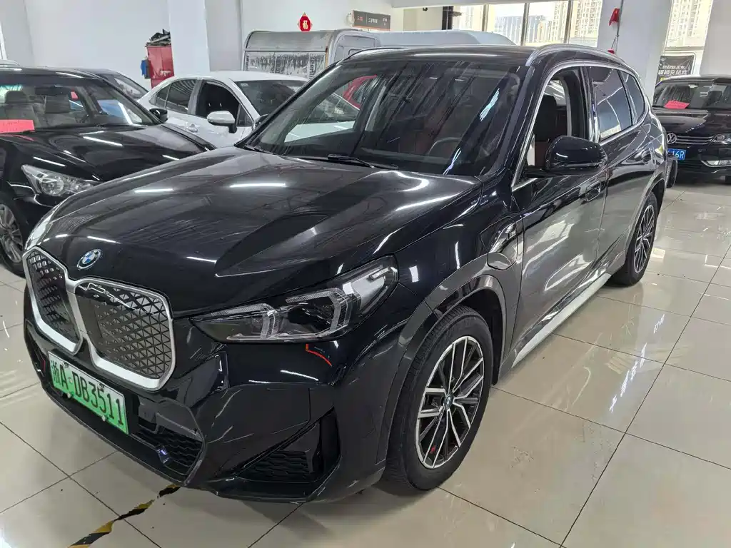 BMW iX1 2023 eDrive25L M Sport