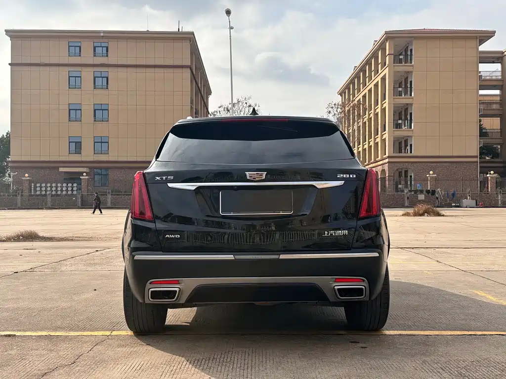 CADILLAC XT5