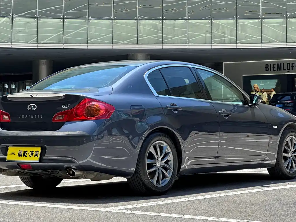 Infiniti G 2009 G37