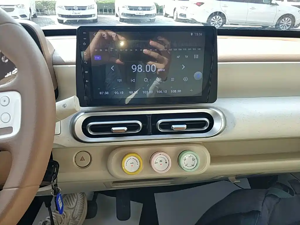 Wuling MINIEV — миниатюра 13