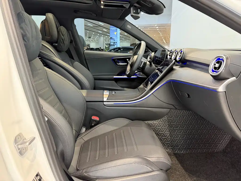 Mercedes-Benz C-Class — миниатюра 16