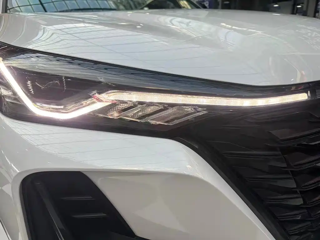 CHANGAN  CS75 PLUS