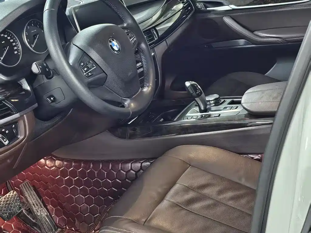 BMW X5 2015 xDrive28i