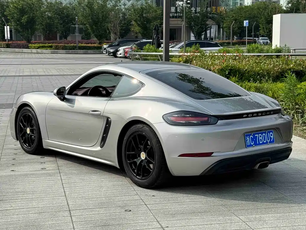 Porsche 718 2020 Cayman 2.0T
