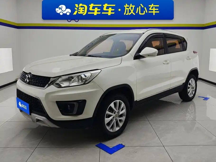 BAIC Senova X35