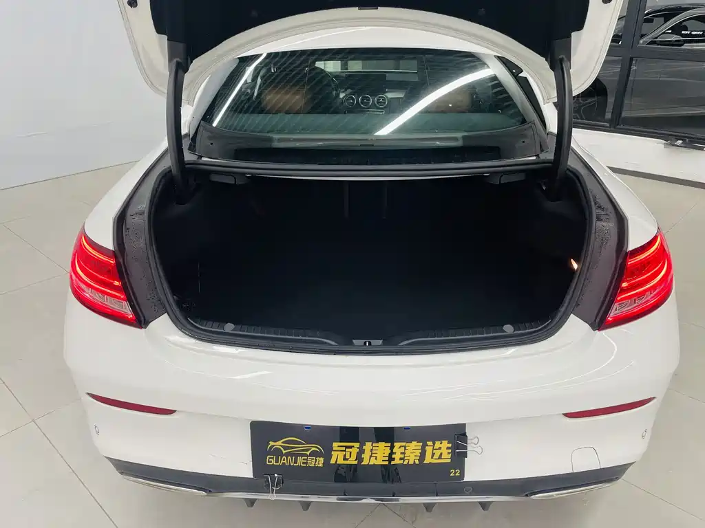 MERCEDES-BENZ C CLASS