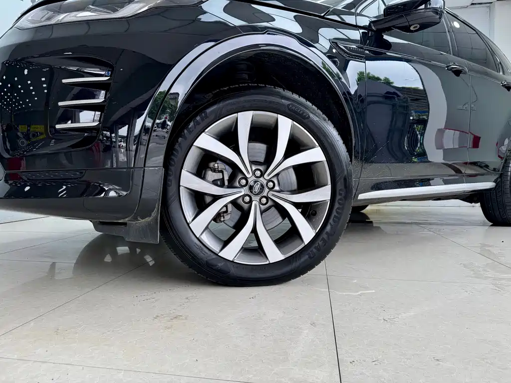 Land Rover Discovery Sport — миниатюра 20
