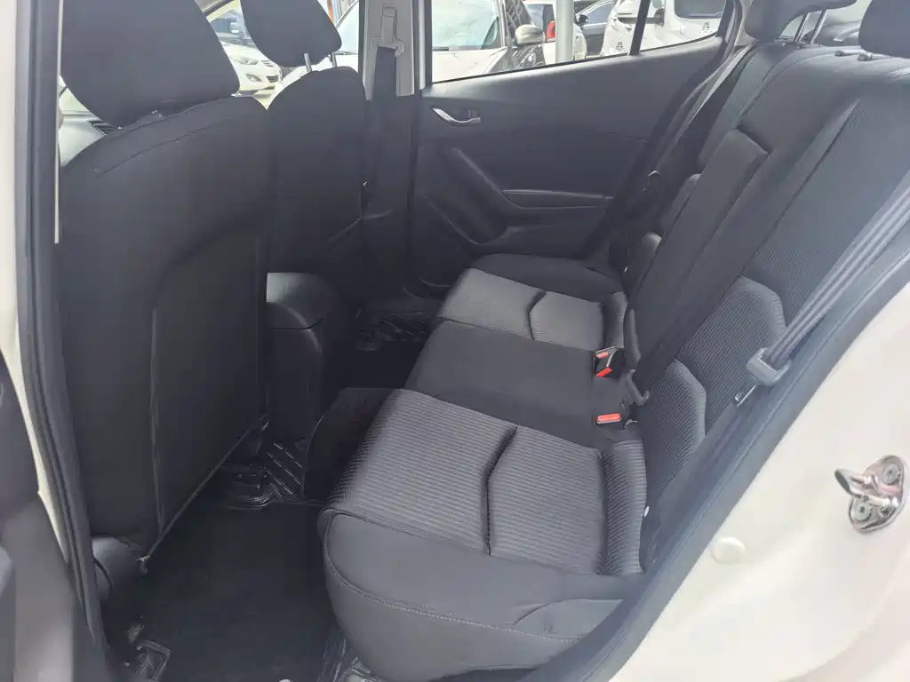 Mazda 3 Axela — миниатюра 5