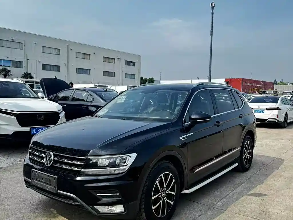 Volkswagen Tiguan L — миниатюра 3