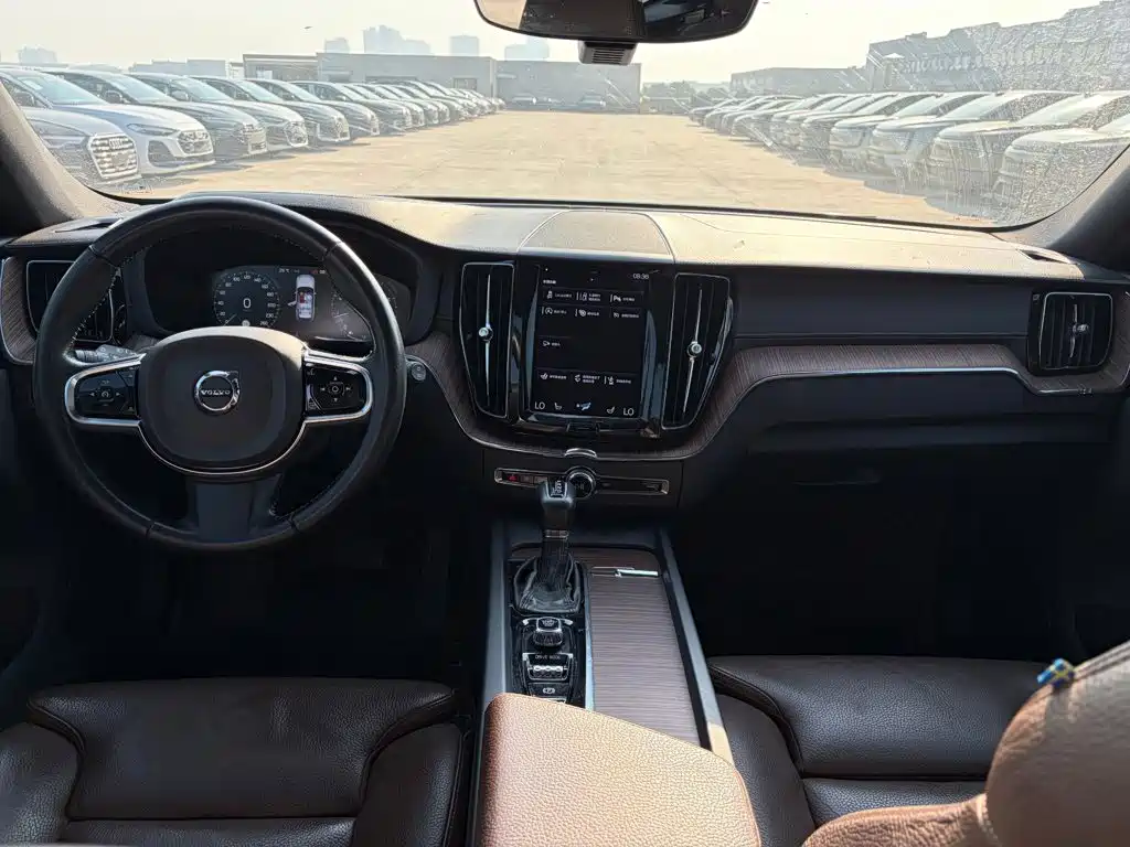 Volvo XC60 — миниатюра 8