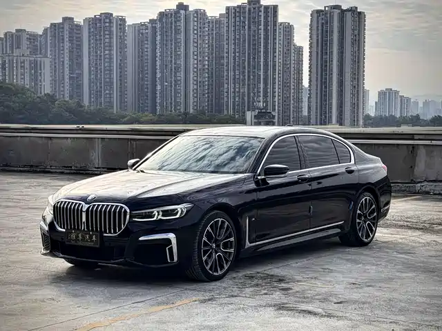 BMW 7 SERIES