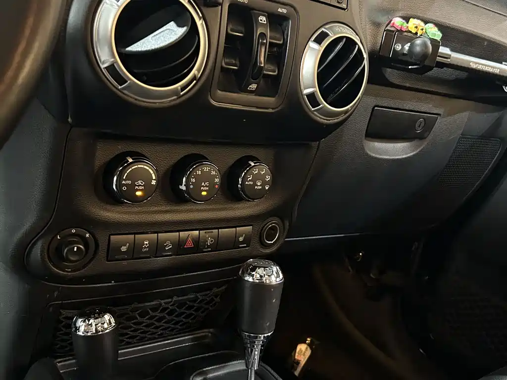 Jeep Wrangler — миниатюра 20
