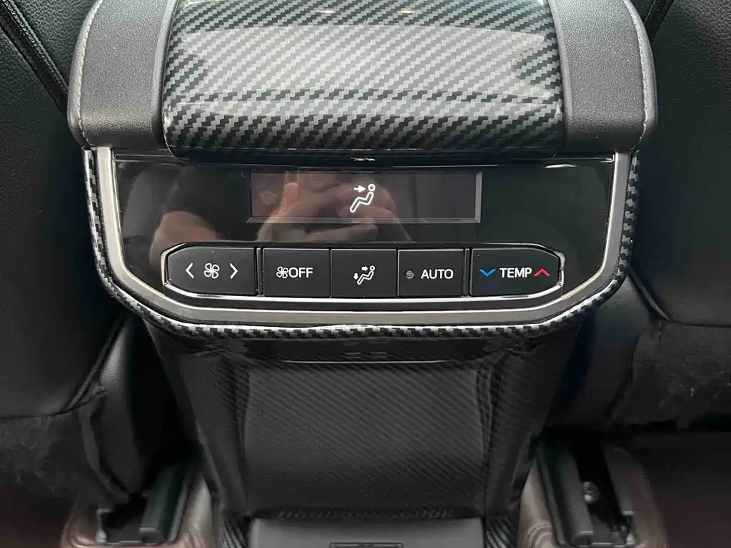Toyota Highlander — миниатюра 21