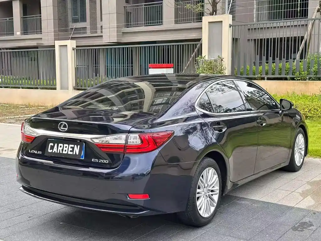 Lexus ES — миниатюра 9