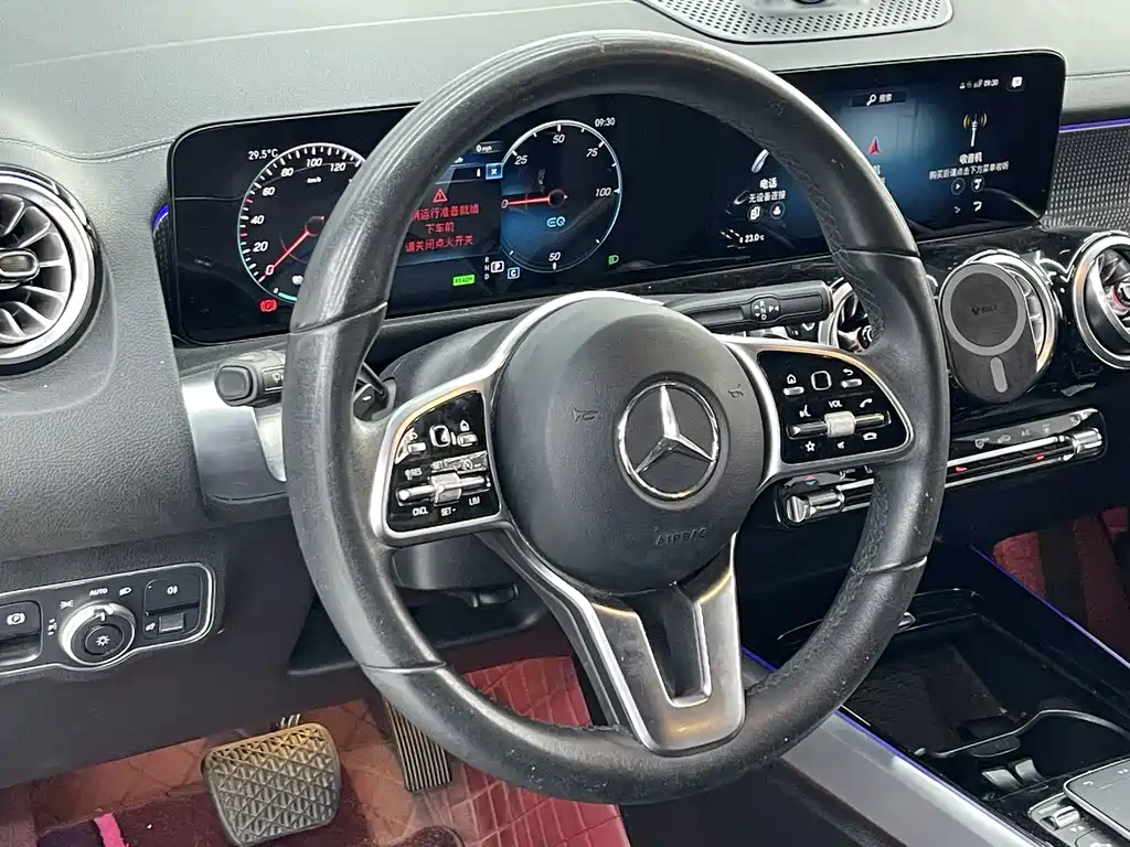 Mercedes-Benz EQB — миниатюра 4