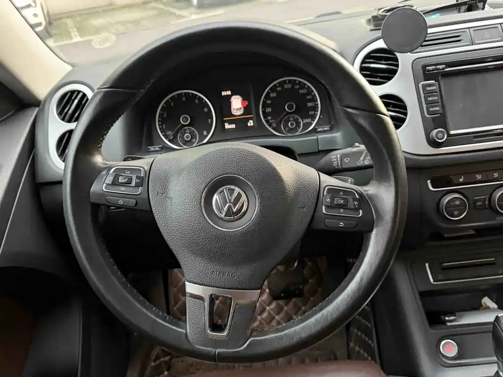 Volkswagen Tiguan — миниатюра 9