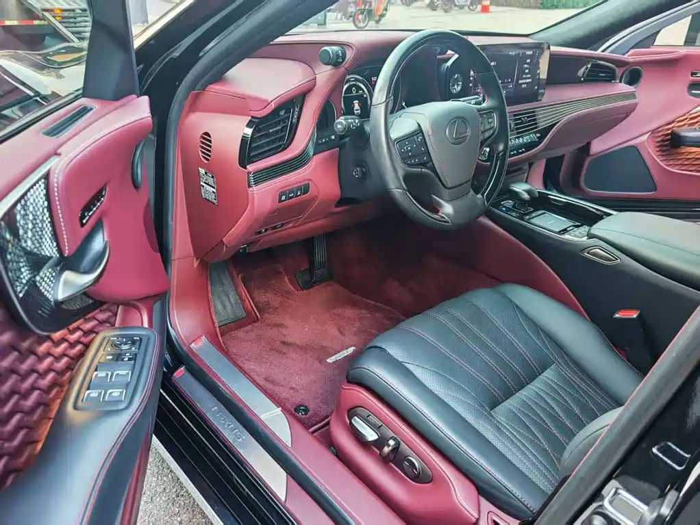 Lexus LS — миниатюра 10