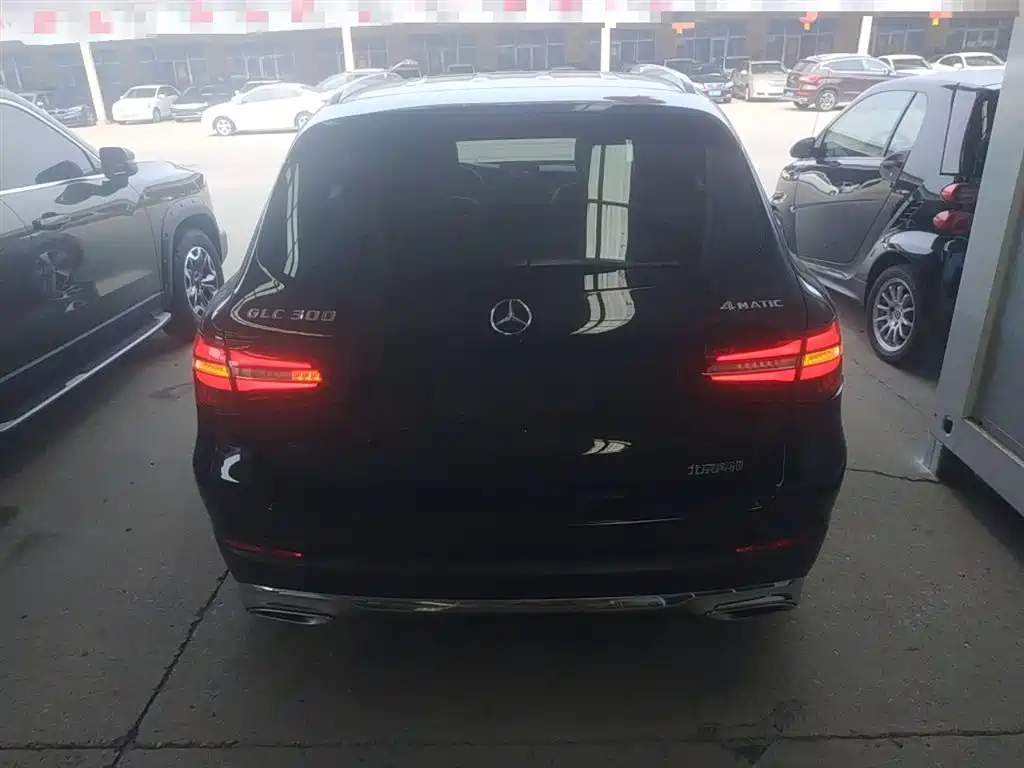 Mercedes-Benz GLC 2016 GLC 300 4MATIC
