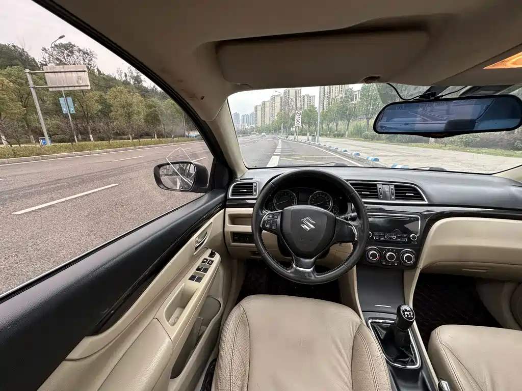 Suzuki Alivio — миниатюра 16