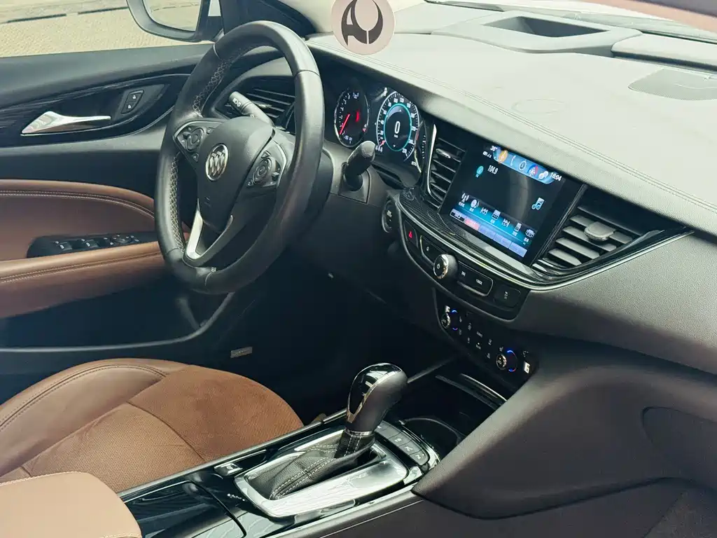 Buick Regal — миниатюра 12