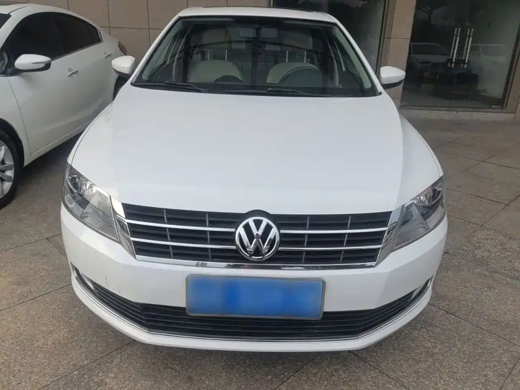 Volkswagen Lavida — миниатюра 3