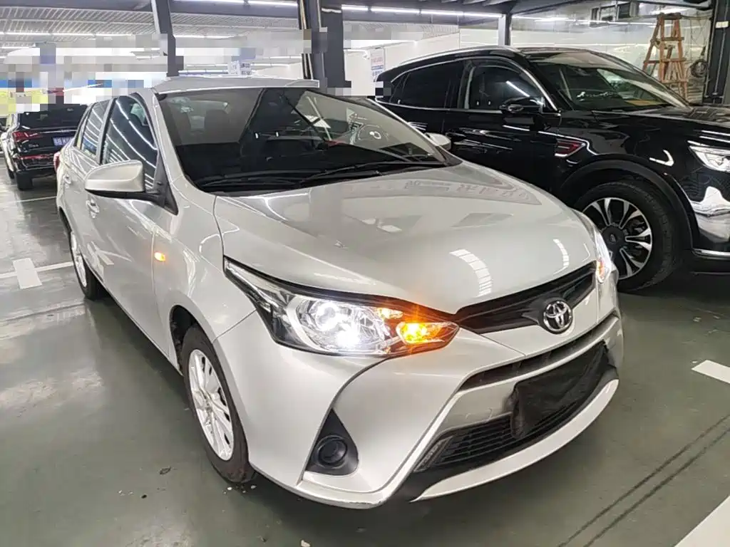 Toyota Yaris L — миниатюра 4