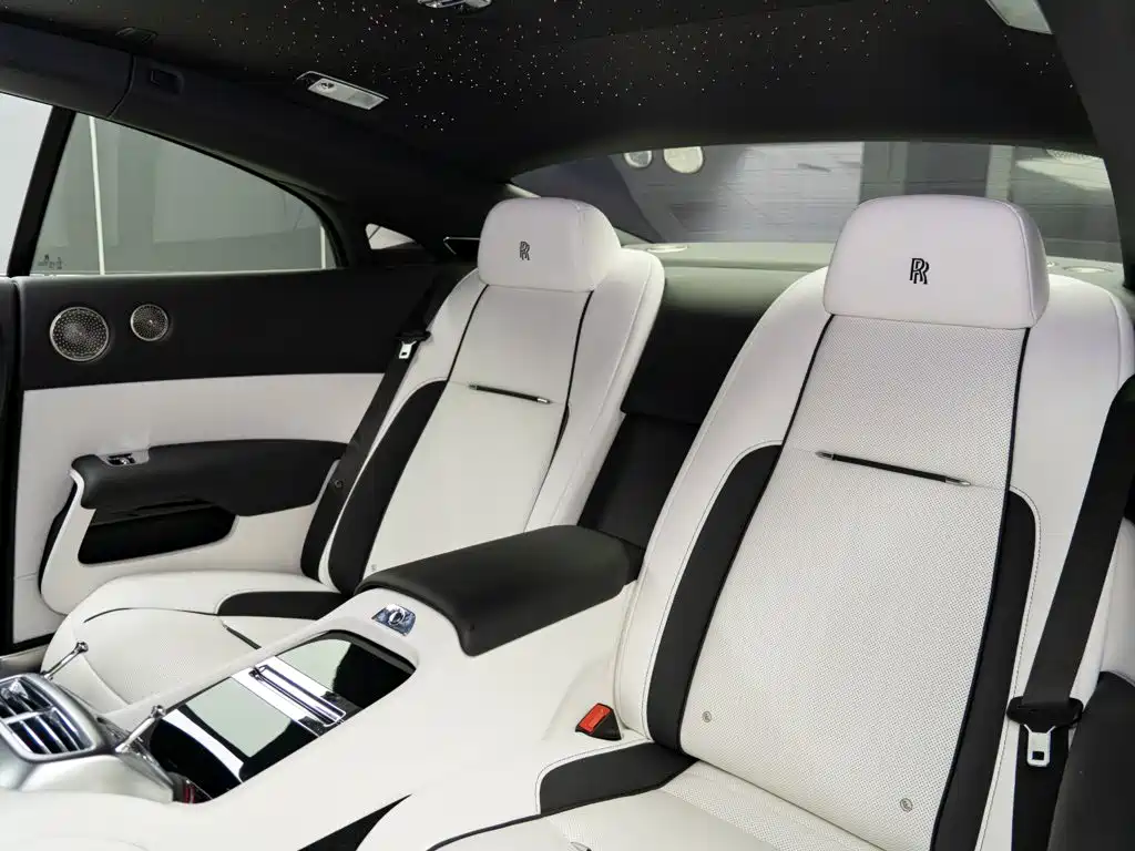 Rolls-Royce Wraith — миниатюра 11