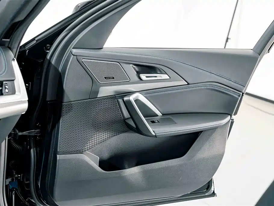BMW X1 M35Li — миниатюра 15