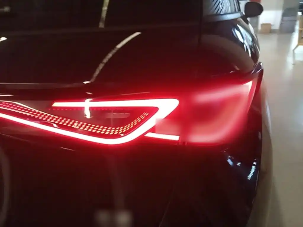BYD Dolphin — миниатюра 8