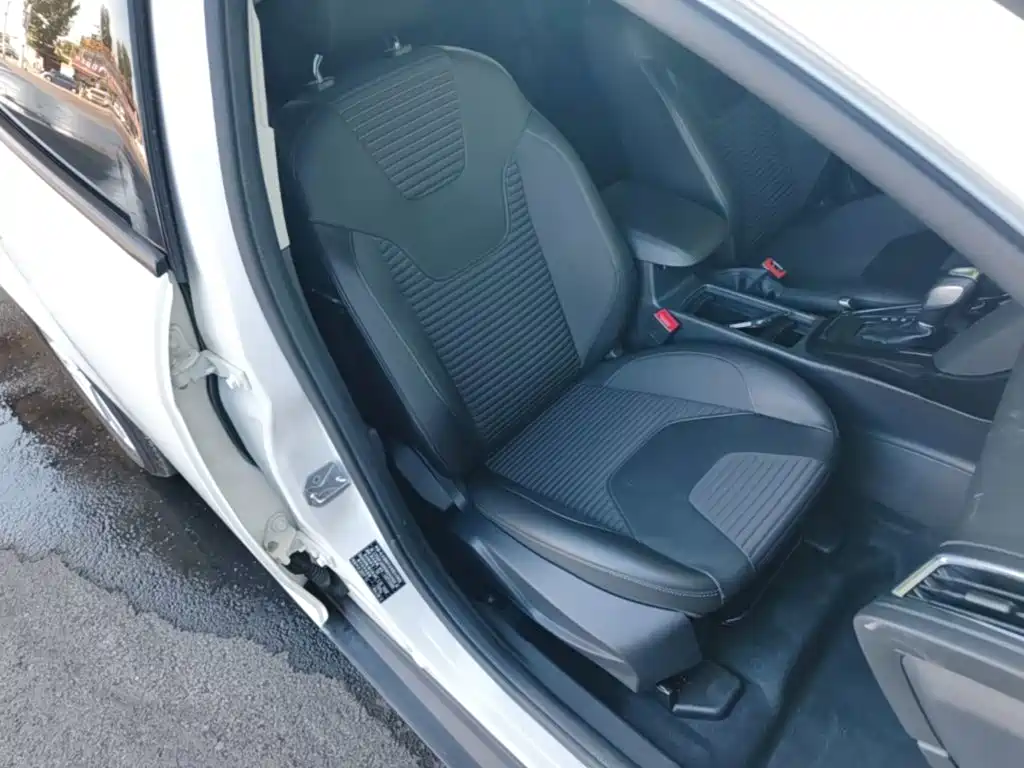 Ford Focus — миниатюра 25