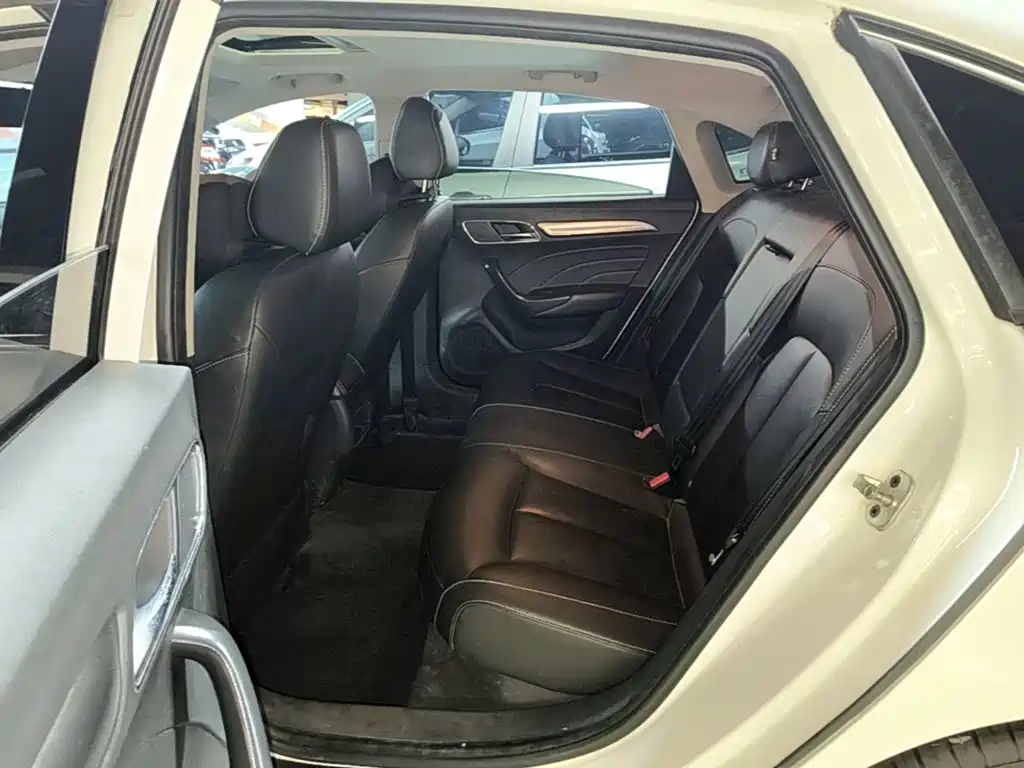 Roewe i6 Classic — миниатюра 17